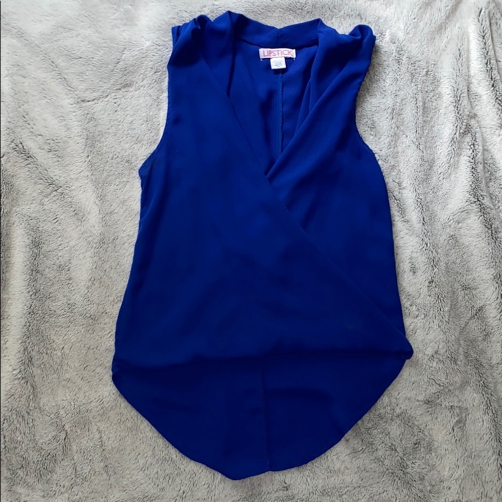 Blue wrapped shirt